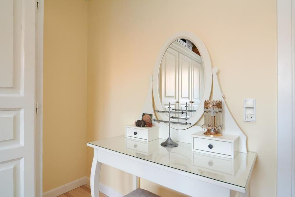 Leilighet Classic Groundfloor With Patio Close To Metro *